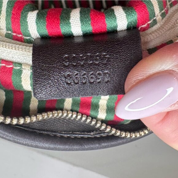 Authentic Vintage Gucci GG Monogram Canvas Crossbody Bag – Excellent Condition - Picture 5 of 16